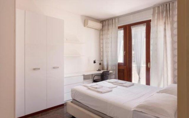 Beautiful Apartment Next To Sempione And City Life - Teodorico