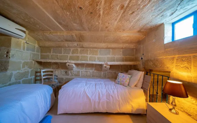 Ta' Pinu B&B