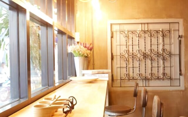 The Local Surasak Hostel