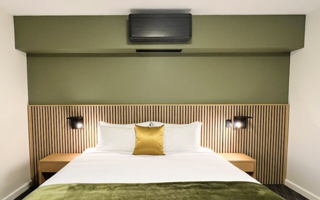 Mill Hotel Milperra Panania