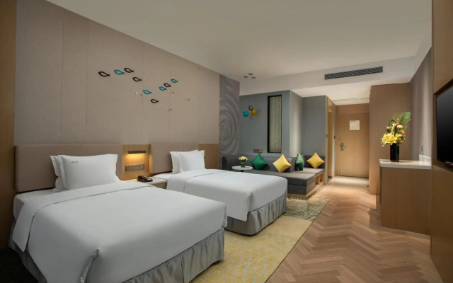 Holiday Inn Shanghai Dishui Lake by IHG