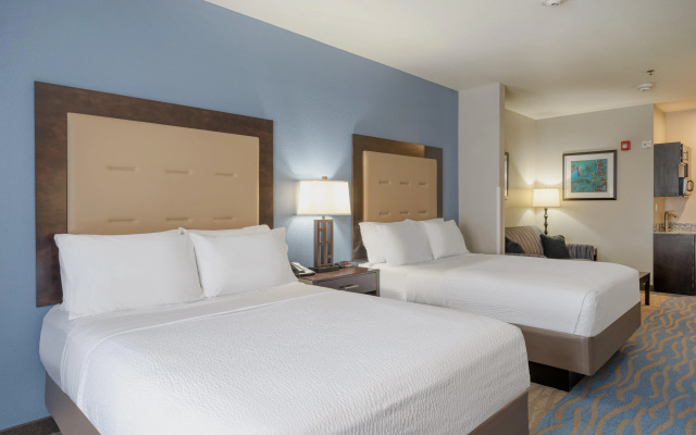 Holiday Inn Express & Suites Edwardsville by IHG