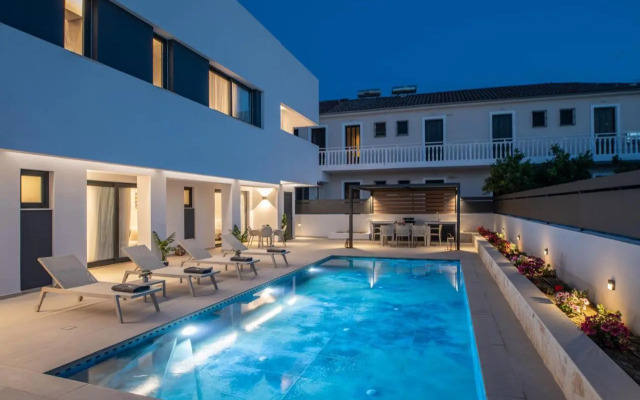 Savvas & Maria Palace