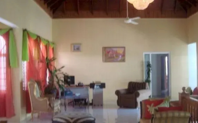 Diamond Villas And Suites