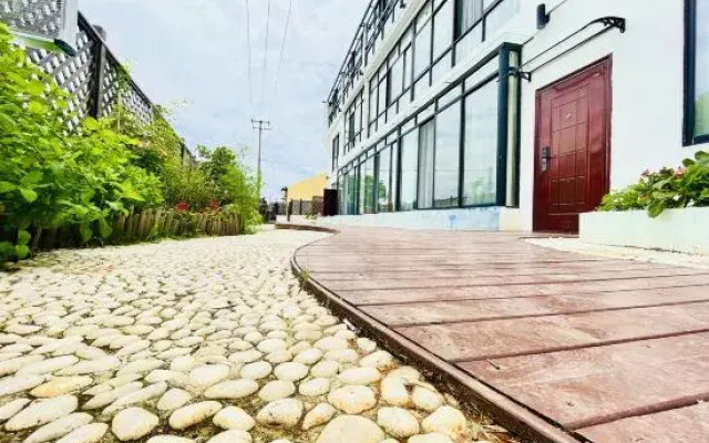 YunLu Homestay (Shanghai International Tourism Resort)