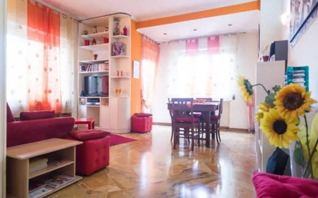 Violet Holidays House