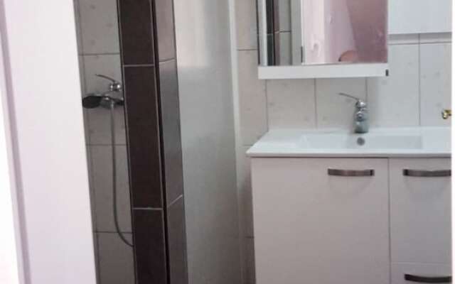 Luxurious 3-Bed Penthouse with Stunning View