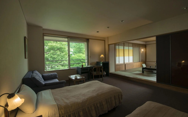 Hotel Lucent Takamiya