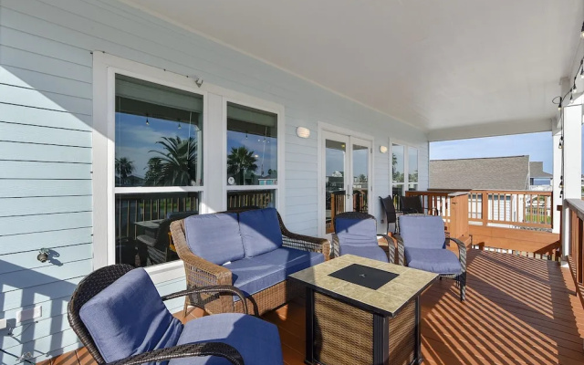 Pappy's Folly 3 Bedrooms 2 Bathrooms Home