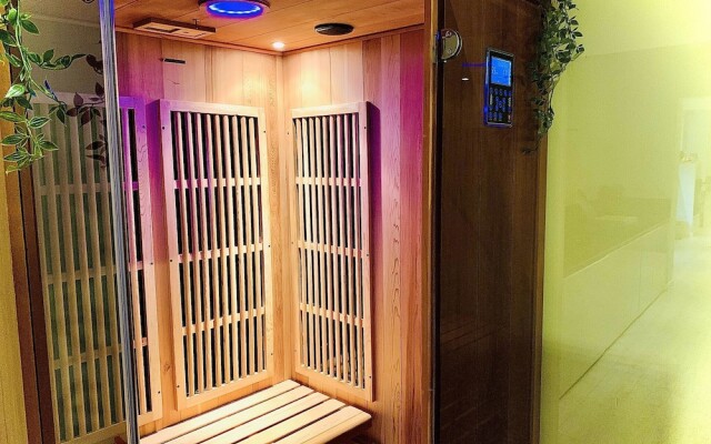 Chic Holiday Home in Nieuwpoort With Whirlpool