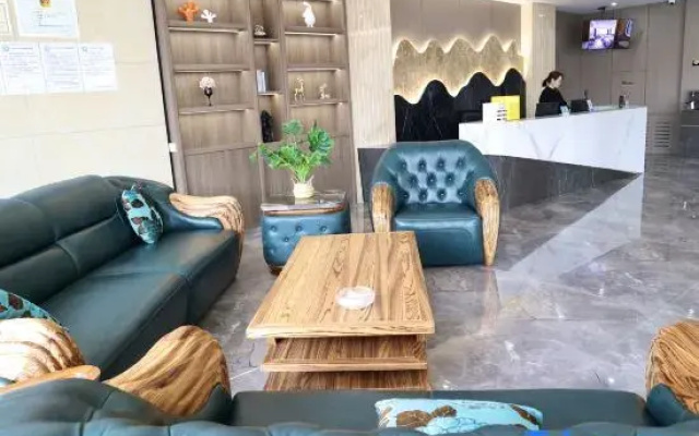 LiJin Holiday Hotel
