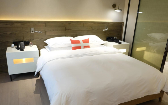 Swisstouches Guangzhou Hotel Residences - Image 6