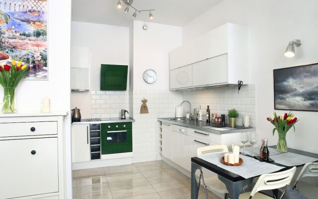 Old Town Heart VI - The Royal Route