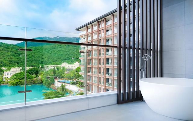 Hualuxe Sanya Yalong Bay Resort