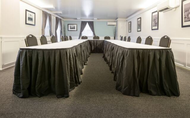 Shadyside Inn All Suites Hotel