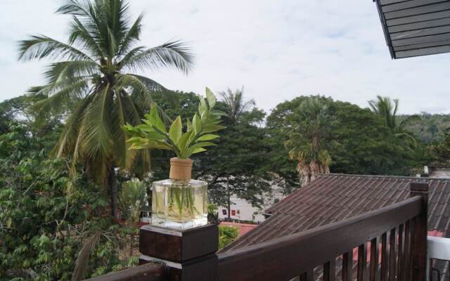 Frangipani Guest House