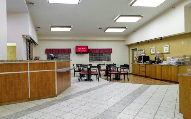Red Roof Inn Holton