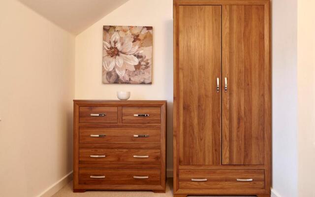 Savoy Court - Your Apartment