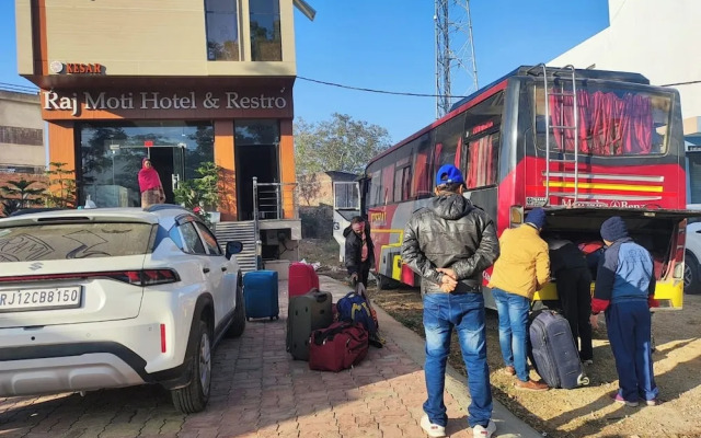 Rajmoti hotel& restro