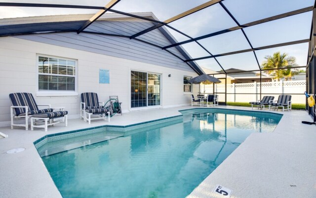 Sunny Kissimmee Home w/ Pool ~ 12 Mi to Disney!