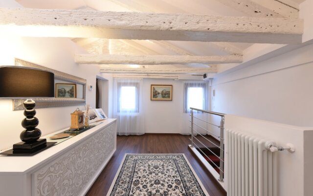 Sweet Apartment