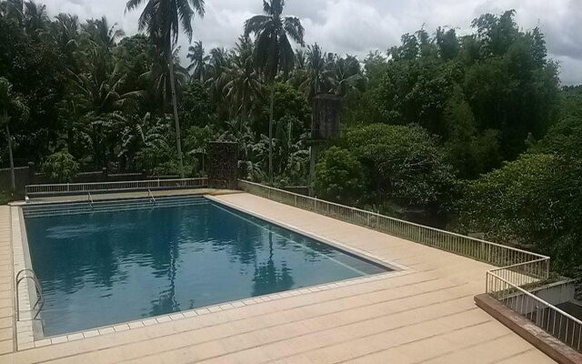 Kayumanggi Resort