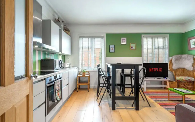Claremont Apartment B - London