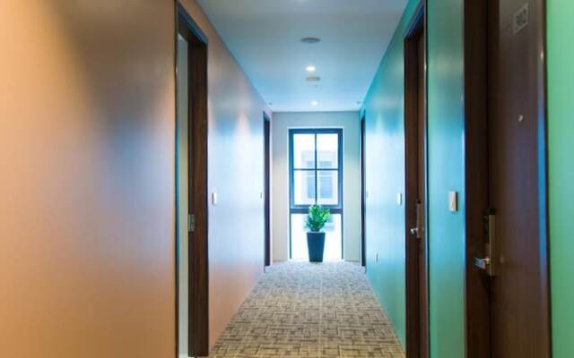 The Twin Hotel