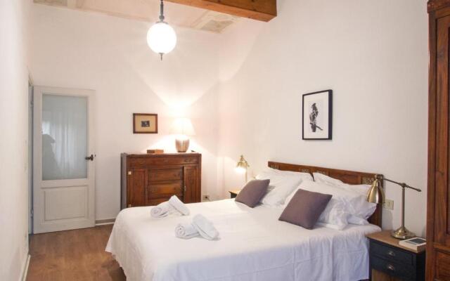 Lovely Apt 3min Walk to Ponte Vecchio