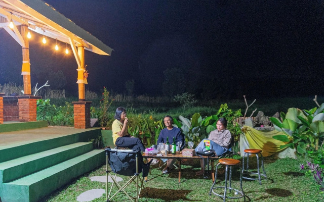 Santya Loka Lodge & Twin Waterfall