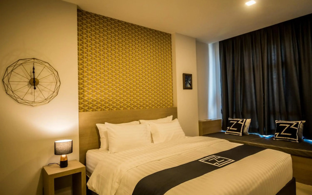 Triple Z Hotel