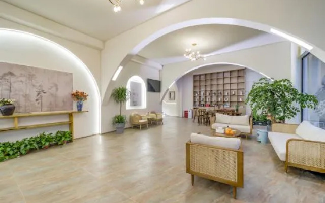 Jiuhuashan Alley An Yinmeisu