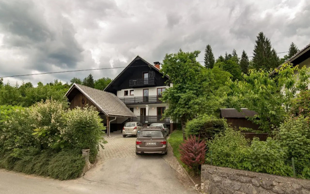 Appleby Apartments Kersnik