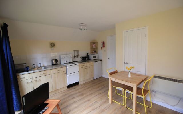Burnbank Lodges