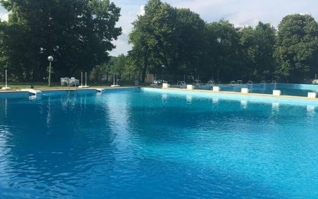 Отель Дръстър