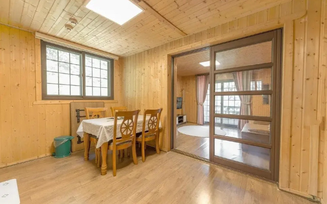 Gapyeong Chaerokji Pension