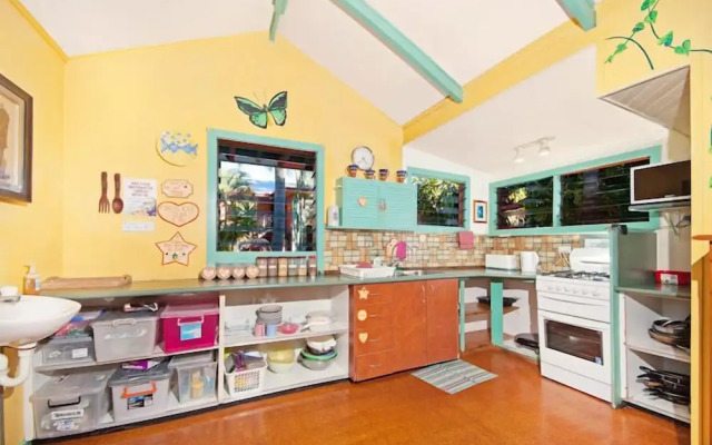 Travellers Oasis - Hostel
