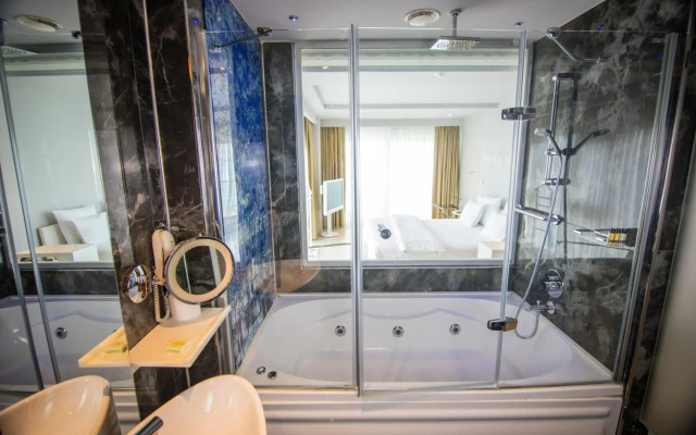 Venn Boutique Hotel - Boutique Class