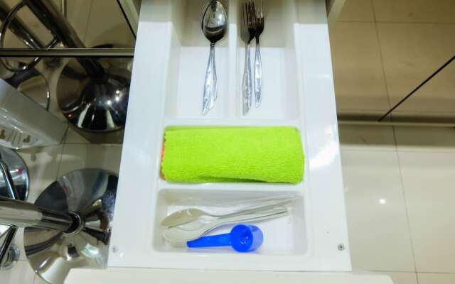 Compact 2BR Bassura City Apartment