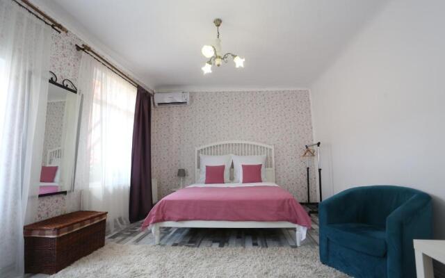 Union Square Apartment 2