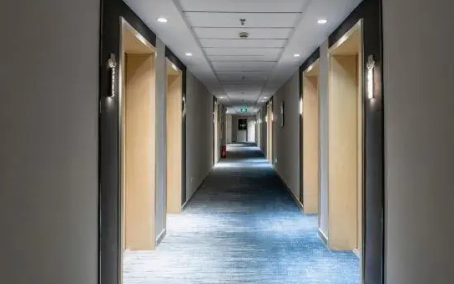 Magnotel Hotel (Nanchang Bayi Square People's Park Metro Station)