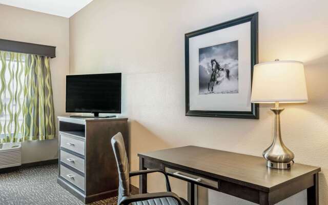 La Quinta Inn & Suites by Wyndham Kearney