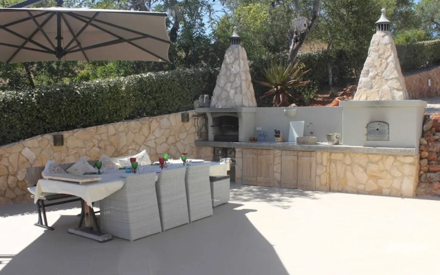 Luxurious Villa in Silves With Swimming Pool