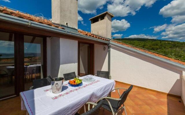 Apartment in Selce 39197