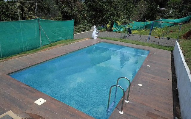 Hill Partridge Resort
