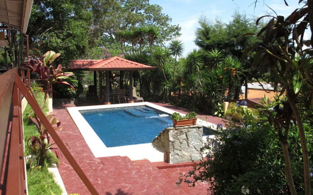 Las Cumbres Inn - Adults Only