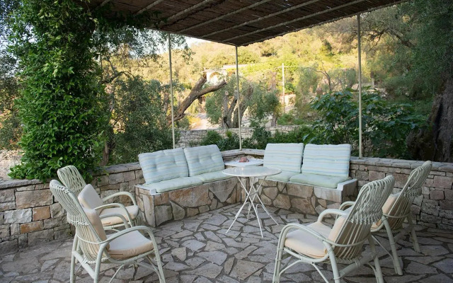 Paxos' Villa - Pool & AC