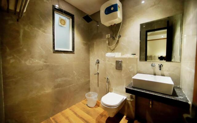 Hotel Stanley - Near Delhi International Airport