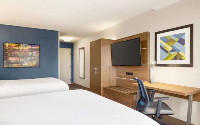 Holiday Inn Express Vancouver-Metrotown (Burnaby) by IHG