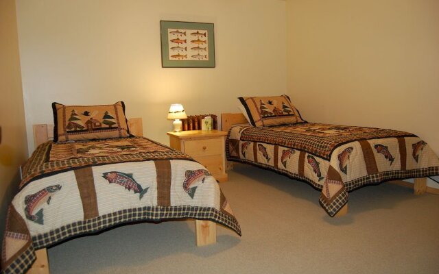 Fernie Tightlines Lodge